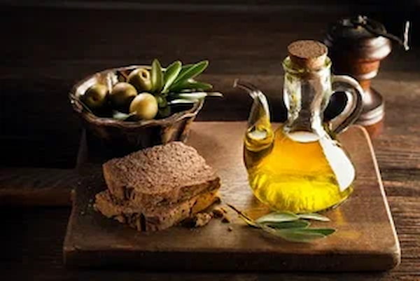 تصویر 1 از قیمت روغن زیتون بدون بو + خرید باور نکردنی